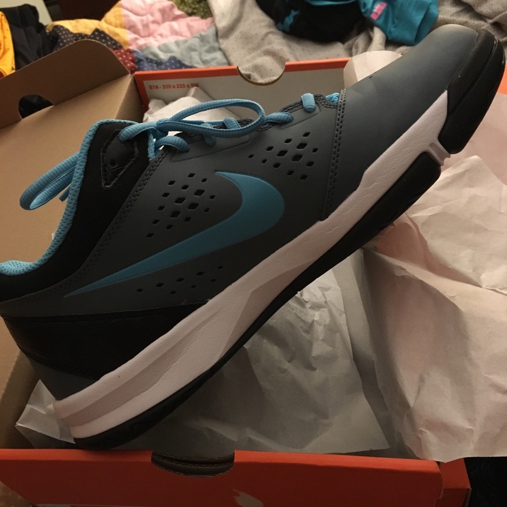 Nike Revolution 2